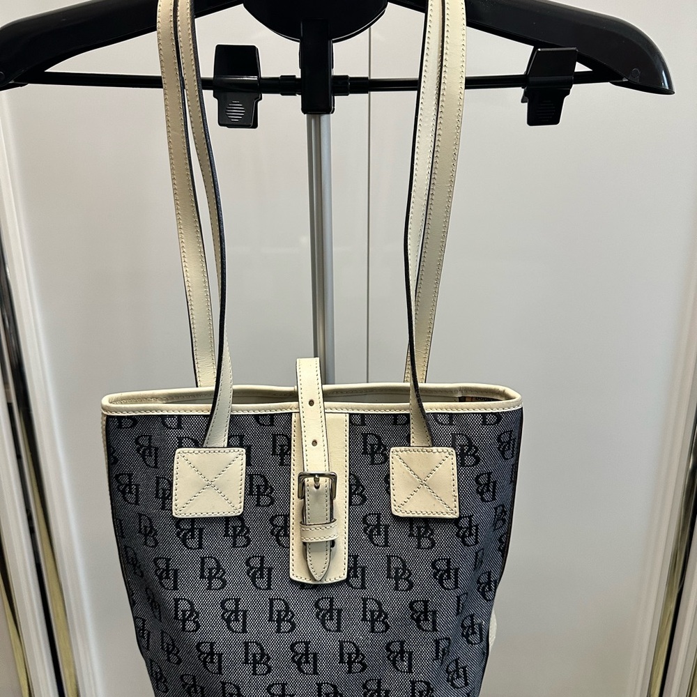 Dooney & Bourke Black and Cream Logo Tote - Picture 2 of 9